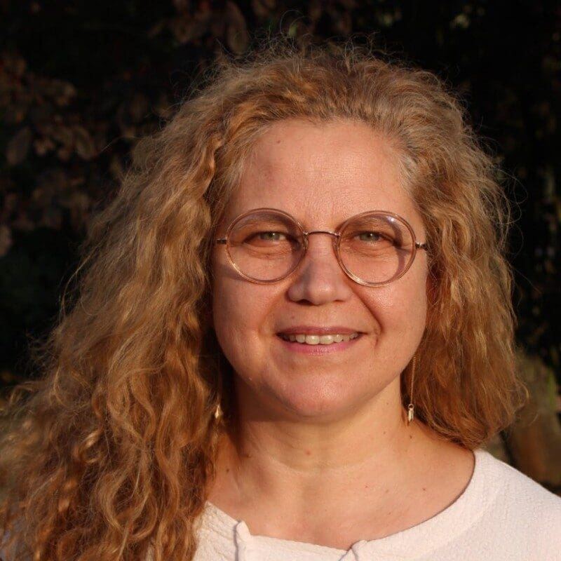 Lara Vanden Eynden | Learning Director for Customer Development